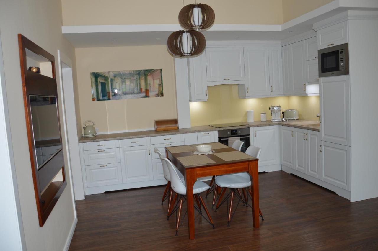 M2-Apartment โซมบ็อตเฮย์ ภายนอก รูปภาพ